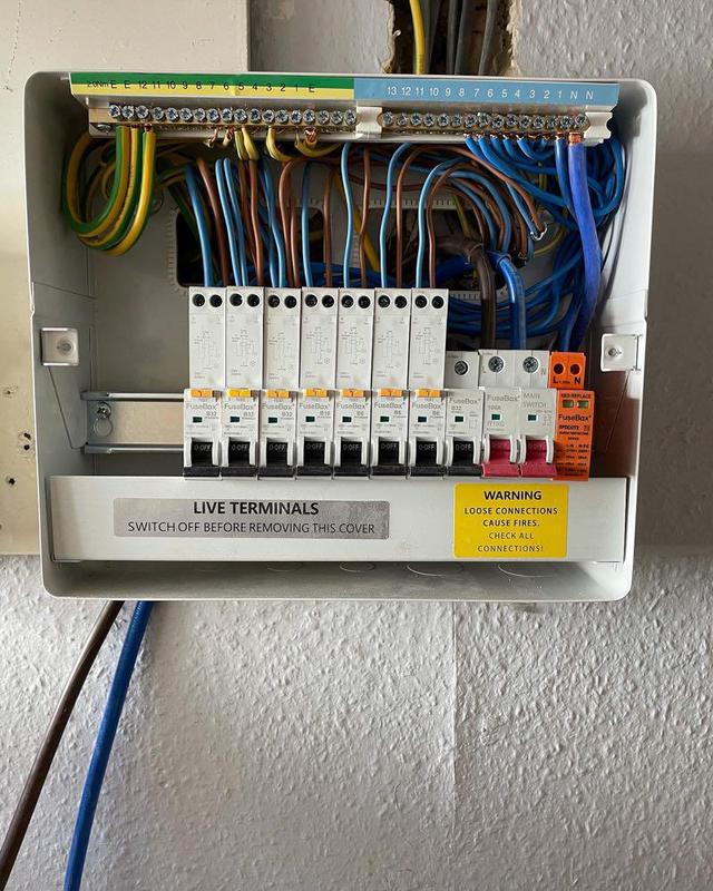 Consumer unit wiring